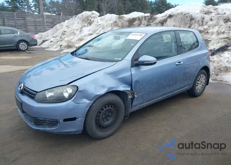 2010 Volkswagen Golf 2-Door z USA, uszkodzony, nr VIN WVWAB7AJ0AW318908